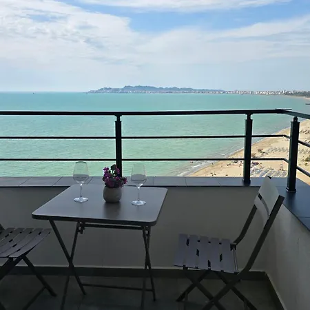 Sea View Apartamento *