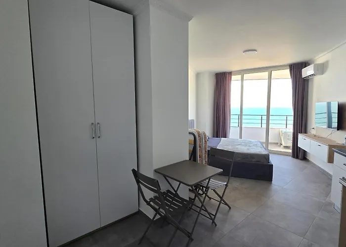 Sea View 아파트